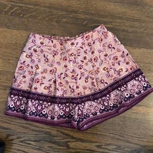 Flowy shorts size S